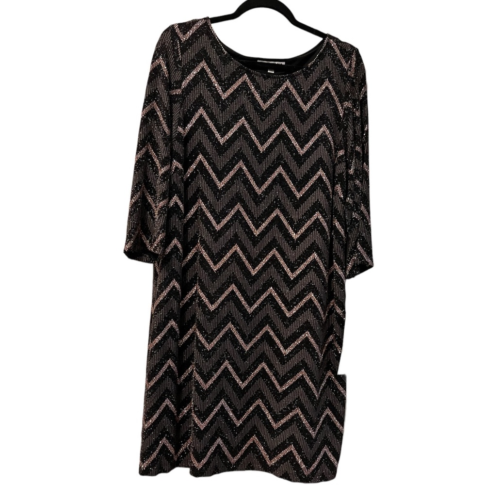STUDIO 1 Black and Gold Glitter Chevron Dress